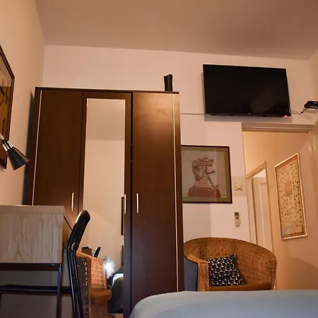 Sun Hostel *