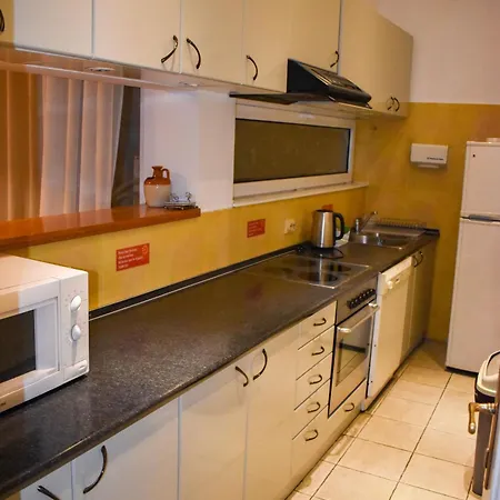 Sun Hostel *